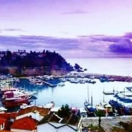 Old Town Yat Limani Deniz Yakini Muhtesem Ev Apartment Antalya